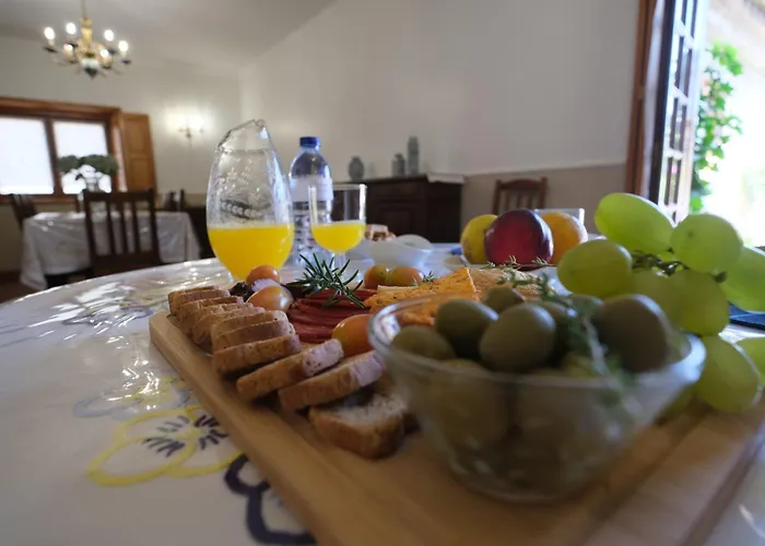 Bed and Breakfast Quintinha D'avo 3*